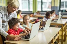 The Smart Spender: Finding the Best Budget-Friendly Laptops for Students in 2025